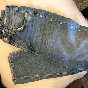 NWT Peary Detailed Mom Jeans